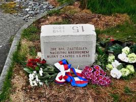 Pomník zastřeleného zajatce na Manském Dvoře Fotografie objektu