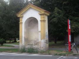 Kaple č. 26 poutní cesty Via Sancta Stará Boleslav - Praha ve středu Vinoře Fotografie objektu