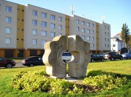 Plastika Kamenný květ v Praze-Liboci Fotografie objektu