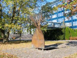 Plastika s patenty Otto Wichterleho v Praze Fotografie objektu