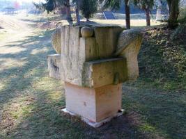 Plastika Relikviář v Praze-Lysolajích Fotografie objektu