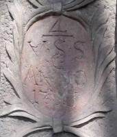 Detail nápisu na kartuši Fotografie objektu