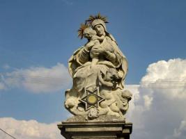 Sousoší Panny Marie Pomocné Dolní Věstonice Fotografie objektu