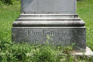 nápis na soklu Fotografie objektu