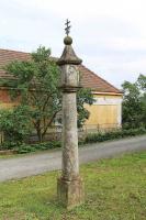 <a href="https://commons.wikimedia.org/wiki/File:Dolní Vilímeč, boží muka (2017-07-26; 01).jpg">zdroj: Wikimedia, autor, CC BY-SA</a> Fotografie objektu