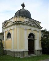 <a href="https://commons.wikimedia.org/wiki/File:Kaple na Místeckém hřbitově.JPG">zdroj: Wikimedia, autor, CC BY-SA</a> Fotografie objektu