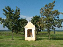 <a href="https://commons.wikimedia.org/wiki/File:Křenovice - kaplička 1.jpg">zdroj: Wikimedia, autor, CC BY-SA</a> Fotografie objektu
