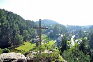 Kříž na skále nad Jetřichovicemi Fotografie objektu