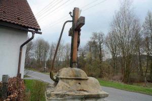 Stav kříže v dubnu 2021 Fotografie objektu