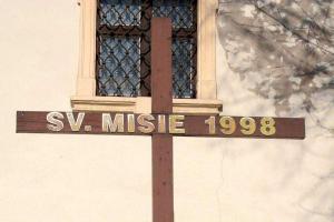 Misijní kříž u kostela svatého Václava v Lovosicích Fotografie objektu