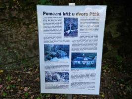 Hraniční kříž u dvora Pták severně od Berouna Fotografie objektu